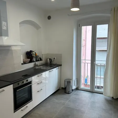 Caroline Apartman Ventimiglia
